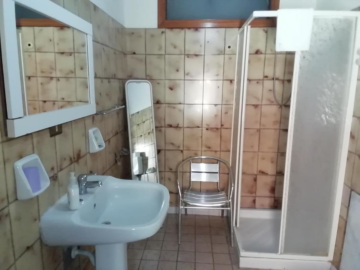 Hotel La Carina 格罗塔米纳尔达 外观 照片